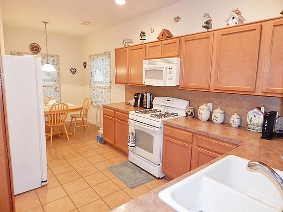 5th image of 16426 Eddlemont Dr