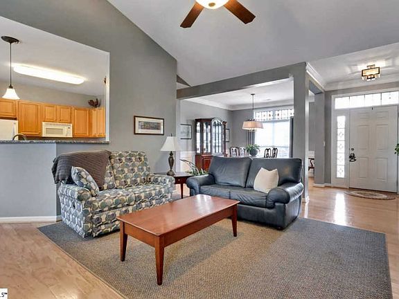 5th image of 33 Cantera Cir
