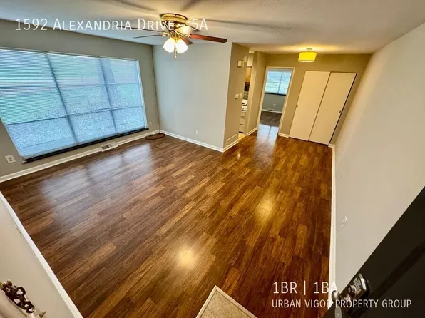 1592 Alexandria Dr #5A, Lexington, KY 40504