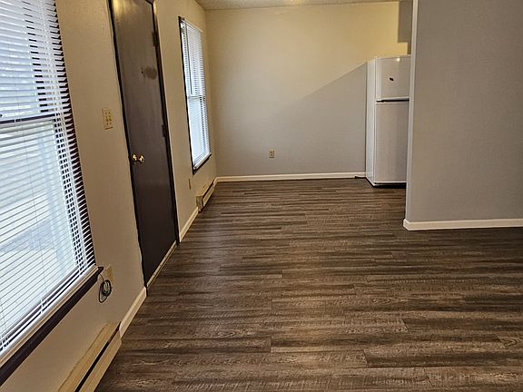 Looking at dining room from living room