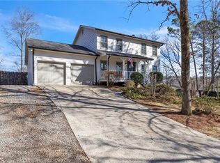 3261 Devaughn Dr NE, Marietta, GA 30066
