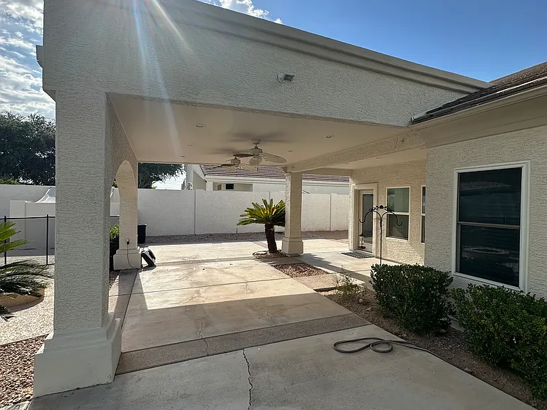 2530 E Menlo St — Photo 12