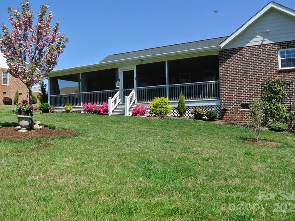 128 Augusta Dr, Spindale, NC 28160