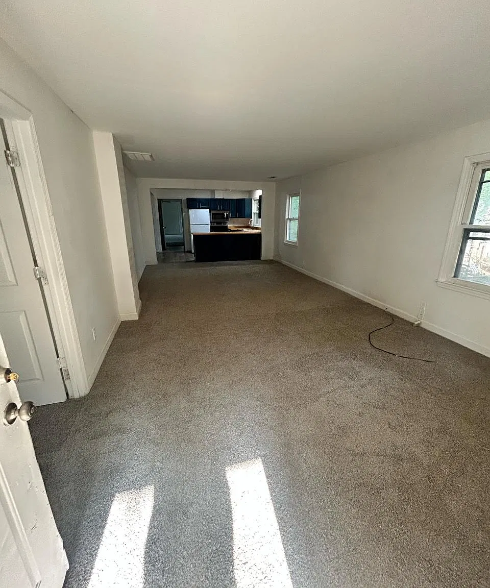 3 bed, 1800 sqft, $2,000 — Photo 4