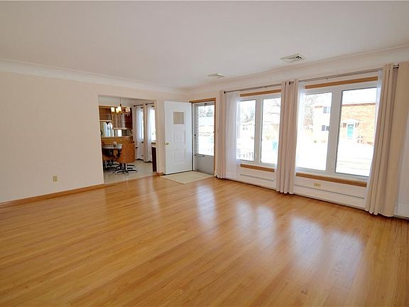 3rd image of 2801 Marioncliff Dr