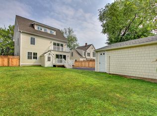 78 Cambridge St, Fairfield, CT 06824
