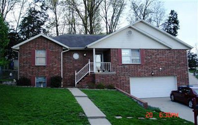 1st image of 800 Maywood Dr