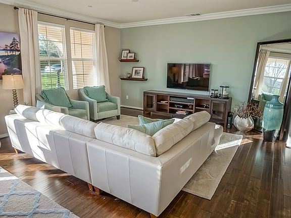2nd image of 28601 Pietro Dr