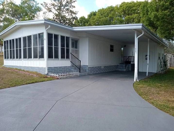 1st image of 1706 W Gleneagles Rd #A