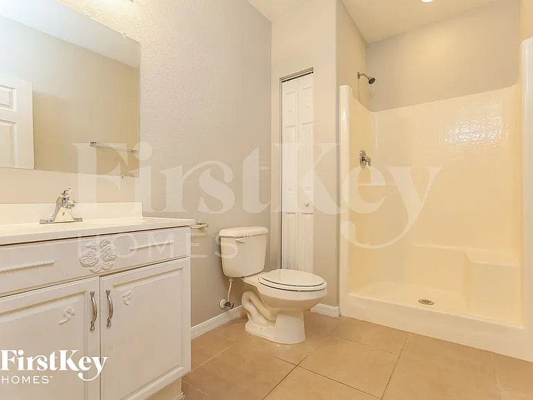 618 Chavers St E — Photo 13