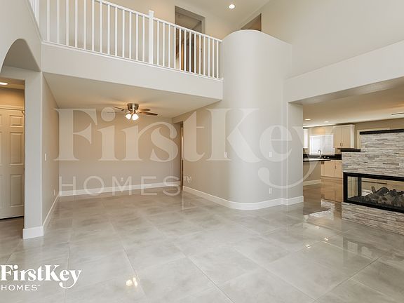 3rd image of 8248 Mesa Bloom St