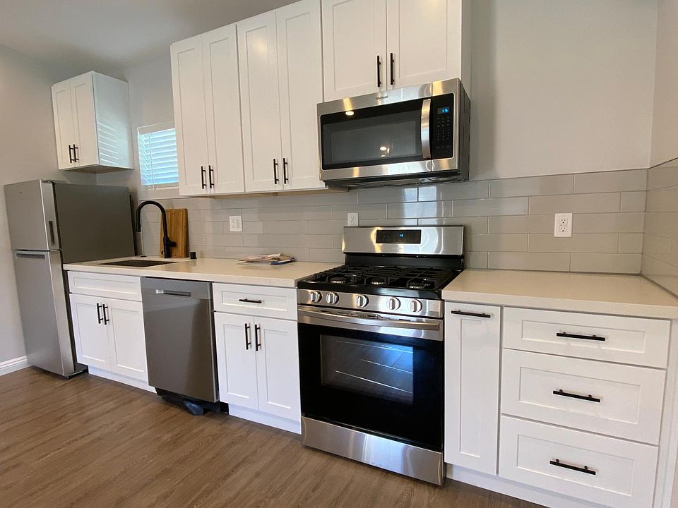 1st image of 22139 Strathern St