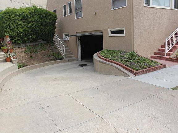 5th image of 4119 E Shaw St