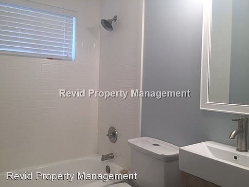 5th image of 1632 Monroe Ave APT 3
