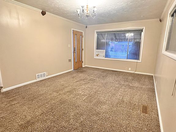 5th image of 205 E Louise Ave #1
