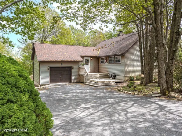 1674 Glade Dr, Long Pond, PA 18334