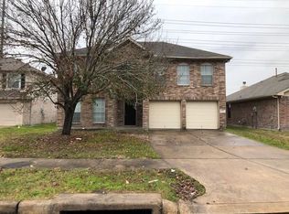 9211 Strathmill Ct, Houston, TX 77095
