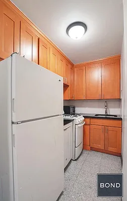 Rented by Bond New York | media 10