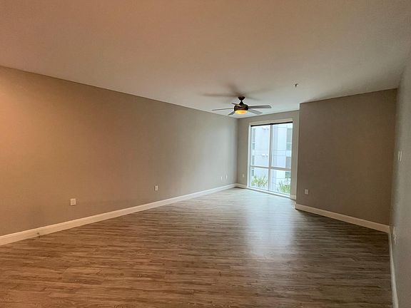 2nd image of 551 W Date St #503