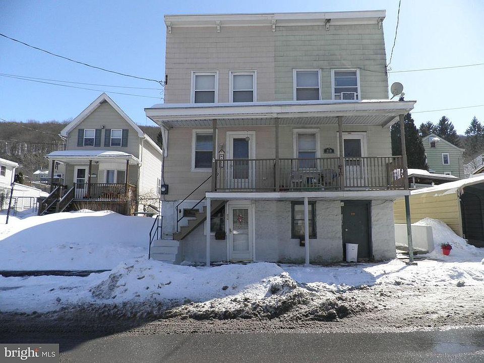 1st image of 212 E Bacon St