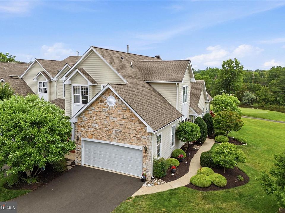1st image of 165 Birkdale Dr