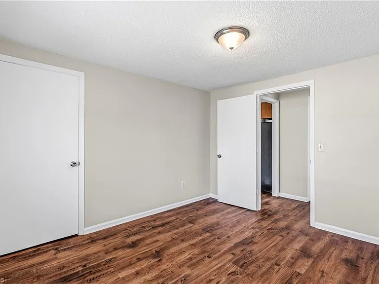 112 S Raleigh St — Photo 21