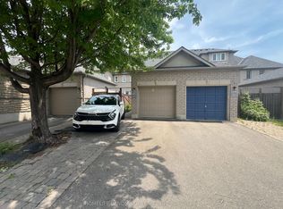 8 Baffin Ct, Richmond Hill, ON L4B4J7