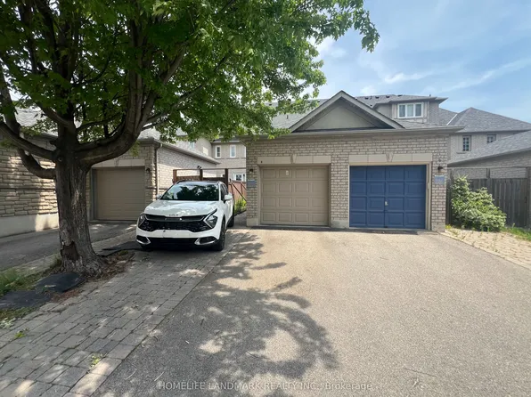 8 Baffin Ct, Richmond Hill, ON L4B 4J7
