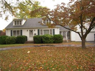 86 Cowesett Ave, West Warwick, RI 02893