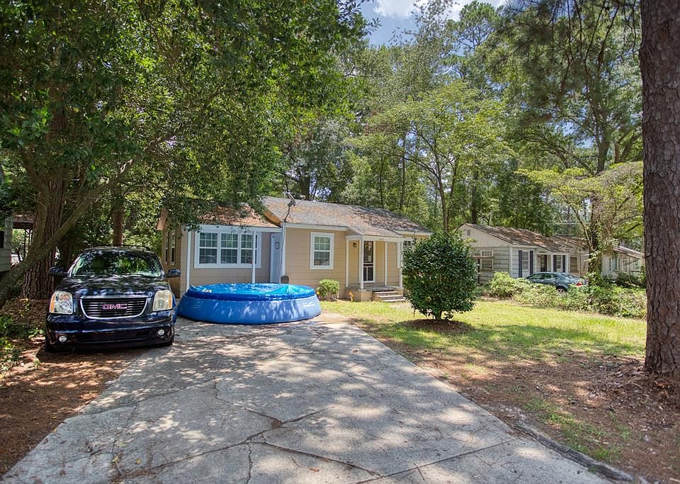 2nd image of 1305 Jo Ree St