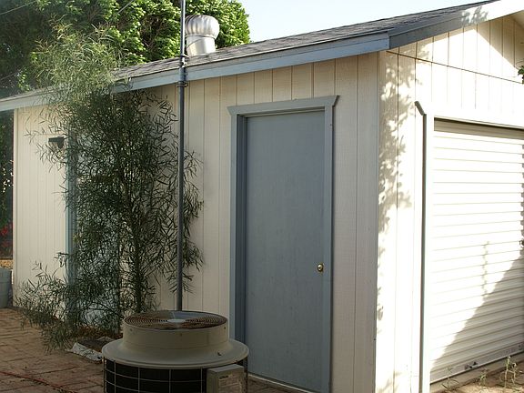 5th image of 13439 E 47th Dr