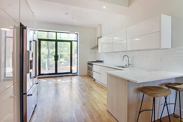 Sold by Massada Home Sales Inc | media 5