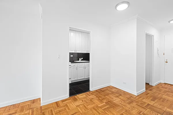 Rented by GoodRock Realty | media 18