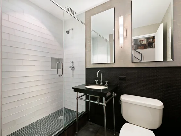 145 Nassau Street image 10 of 14