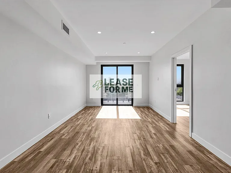 1538 S Wilton Pl #201 — Photo 10