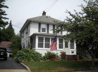 215 Liberty Ave, Westbury, NY 11590