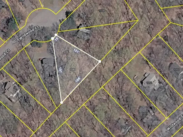 30 Wildwood Ct N, Lake Ariel, PA 18436