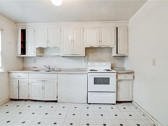 5th image of 6007 Keaneland Dr