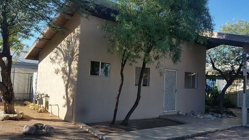1st image of 2829 N Winstel Blvd