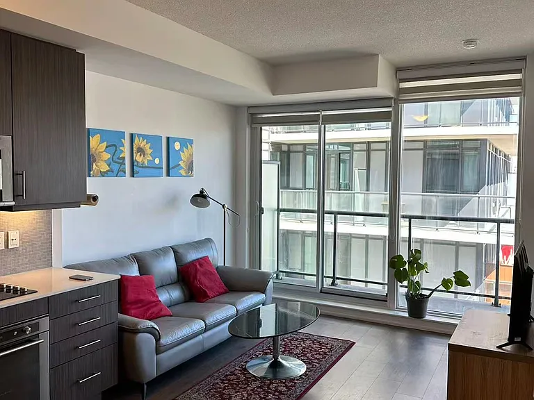 297 College St #1205 — Photo 6