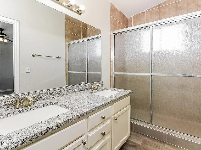 Main Bathroom Shower