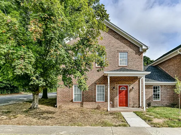 704 N Main St, Mooresville, NC 28115