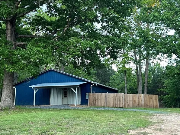 771 Oregon Hill Rd, Reidsville, NC 27320