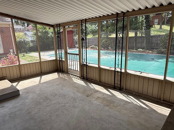 4th image of 423 Highfield Rd