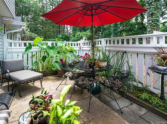 3rd image of 8517 Castle Pine Ct #3