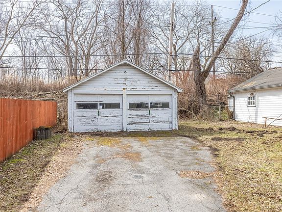 4th image of 169 Westfield St