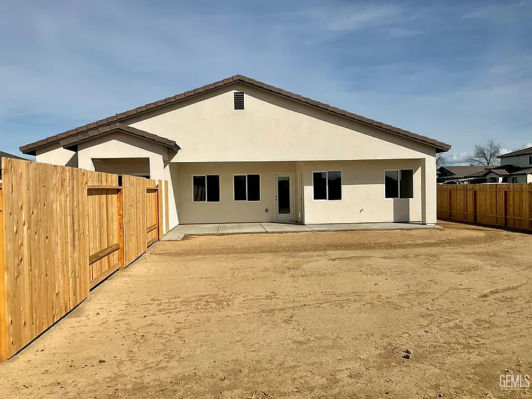 5016 Cohiba Ct — Photo 13