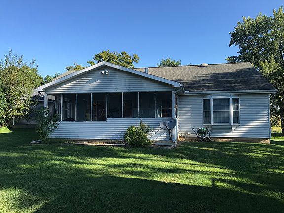 2nd image of 510 E Leo St