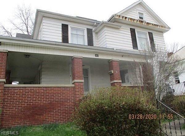 1st image of 407 N 8th St