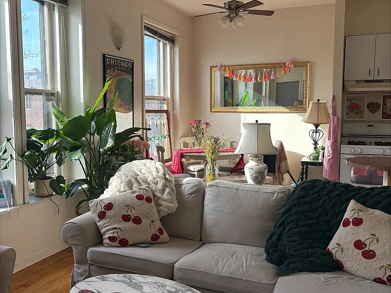 1627 N Sedgwick St #3 — Photo 1